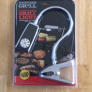 Flexible grill light